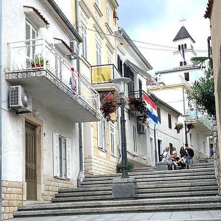 Crikvenica Right On The Beach Екстериор снимка