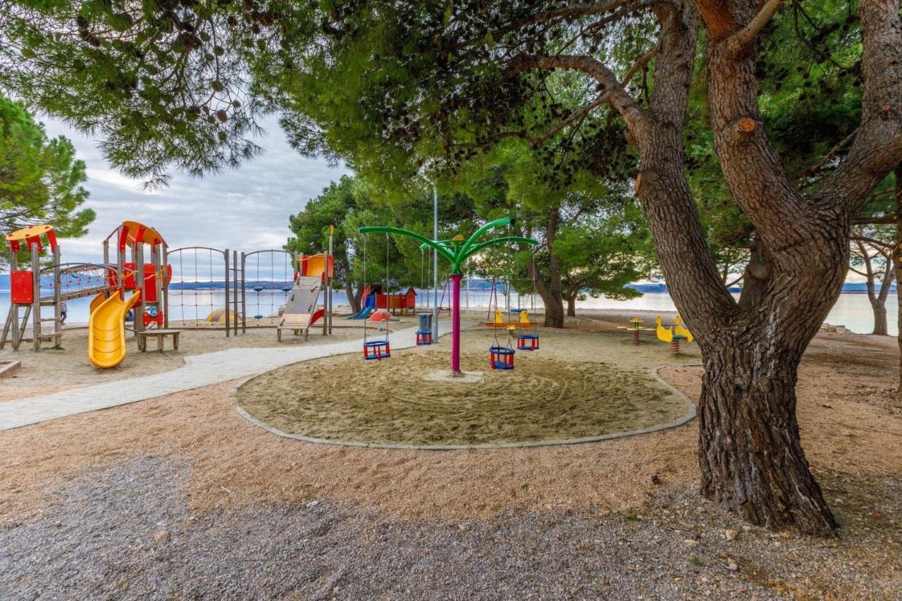 Crikvenica Right On The Beach Екстериор снимка