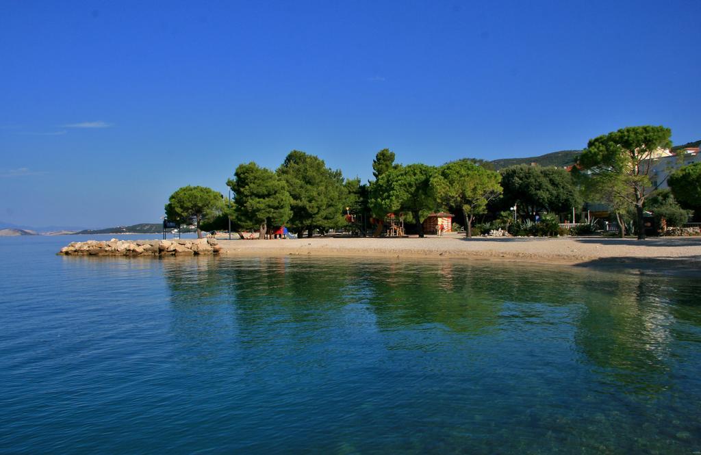 Crikvenica Right On The Beach Екстериор снимка