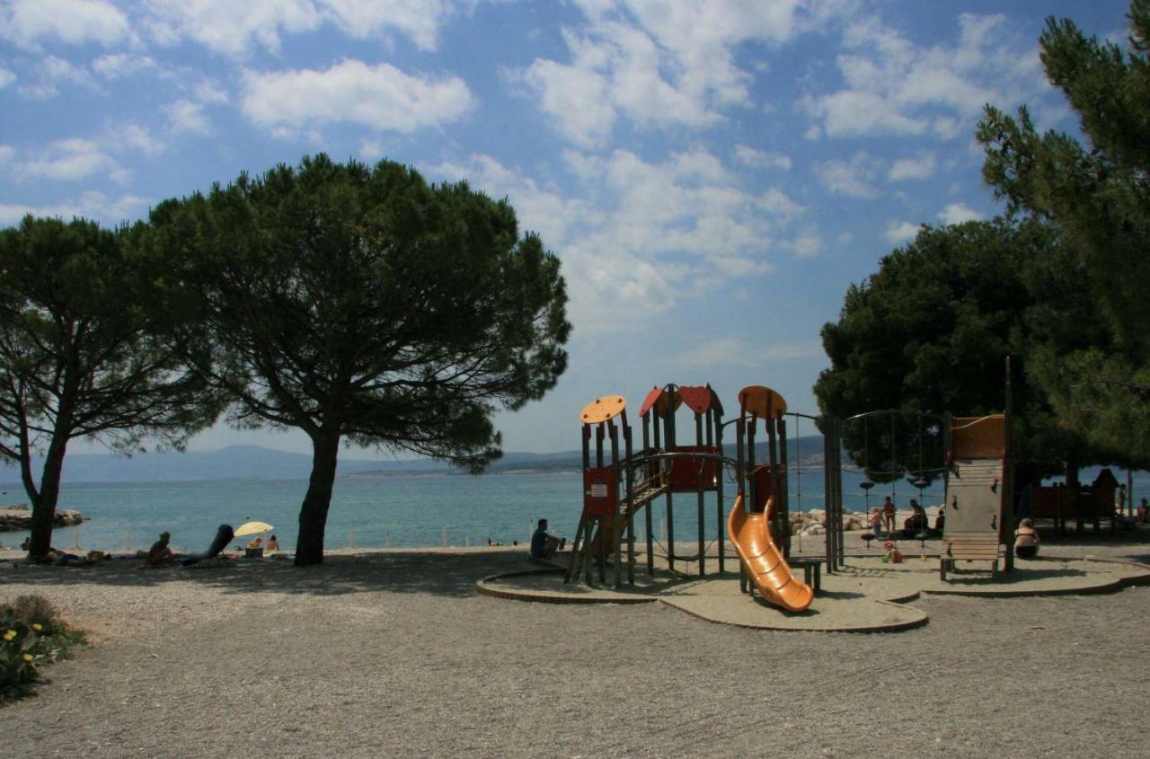 Crikvenica Right On The Beach Екстериор снимка