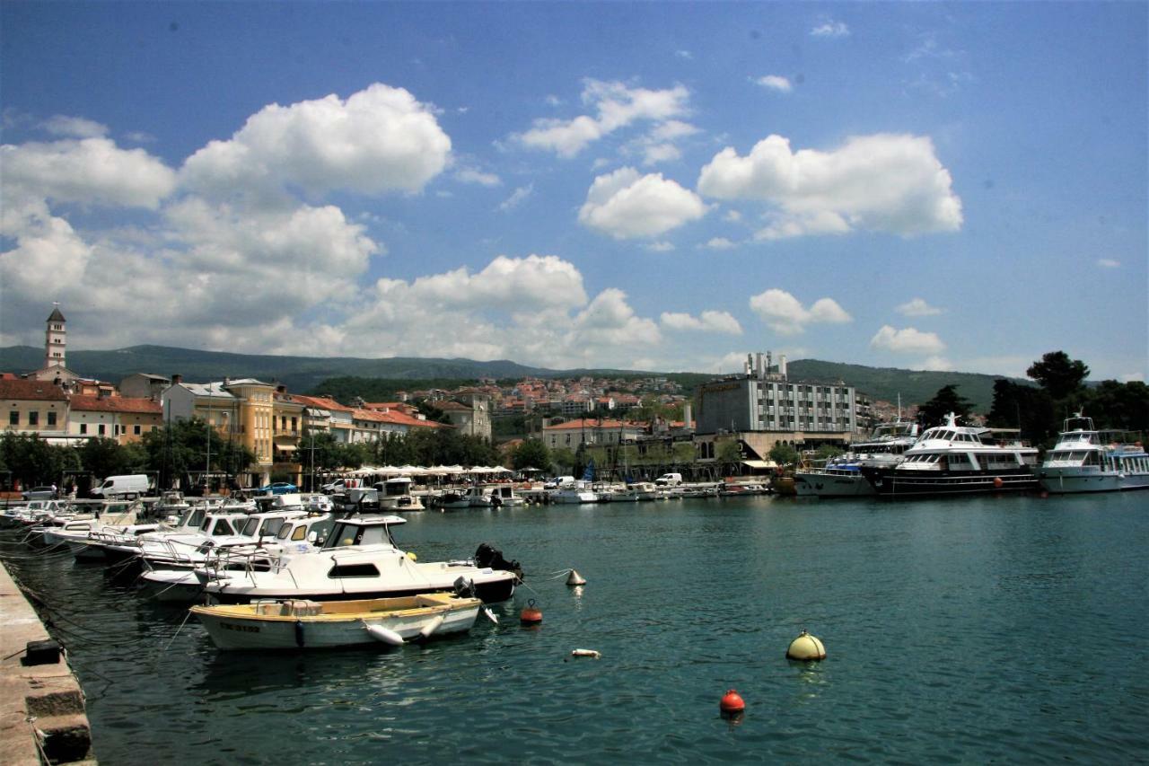Crikvenica Right On The Beach Екстериор снимка