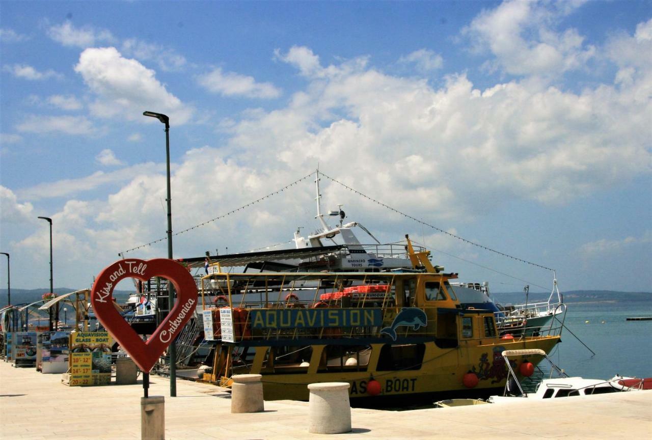 Crikvenica Right On The Beach Екстериор снимка